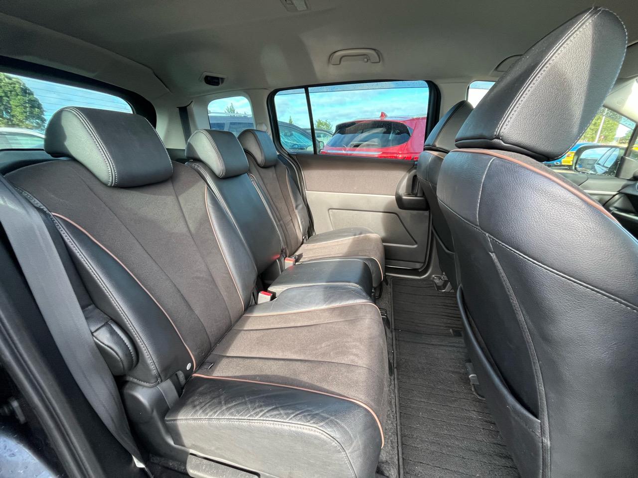 2013 Mazda Premacy