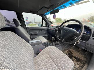 2003 Toyota Hilux - Thumbnail