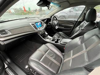 2017 Holden Commodore - Thumbnail