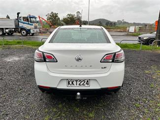 2017 Holden Commodore - Thumbnail