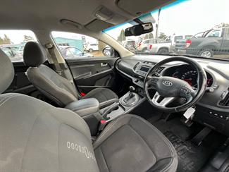 2012 Kia Sportage - Thumbnail