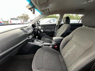 2012 Kia Sportage - Thumbnail