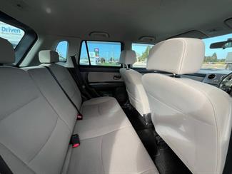 2005 Mazda Verisa - Thumbnail