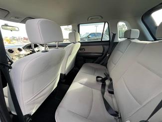 2005 Mazda Verisa - Thumbnail