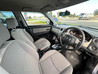 2005 Mazda Verisa - Thumbnail