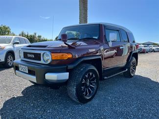 2011 Toyota FJ Cruiser - Thumbnail