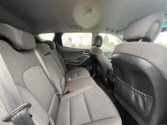 2015 Hyundai Santa Fe - Thumbnail