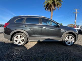 2015 Holden Captiva - Thumbnail