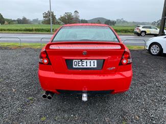 2004 Holden Commodore - Thumbnail