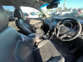 2013 Hyundai Santa Fe - Thumbnail