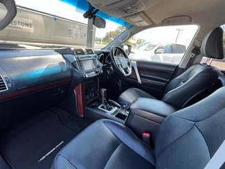 2017 Toyota Landcruiser Prado - Thumbnail