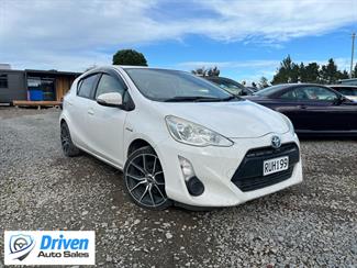 2016 Toyota Aqua - Thumbnail