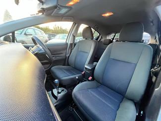 2016 Toyota Aqua - Thumbnail