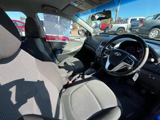 2011 Hyundai Accent - Thumbnail