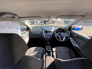 2011 Hyundai Accent - Thumbnail