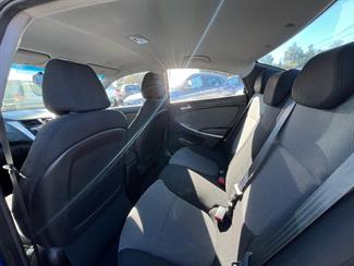 2011 Hyundai Accent - Thumbnail