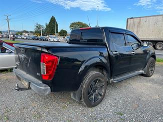 2019 Nissan Navara - Thumbnail