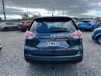 2017 Nissan X-Trail - Thumbnail