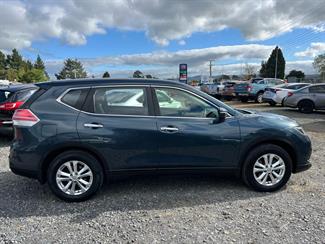 2017 Nissan X-Trail - Thumbnail