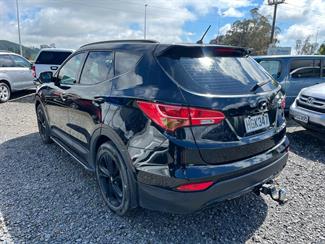 2014 Hyundai Santa Fe - Thumbnail