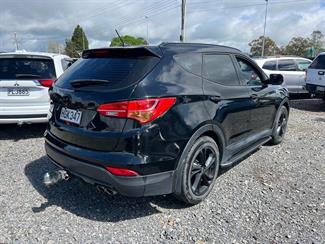 2014 Hyundai Santa Fe - Thumbnail