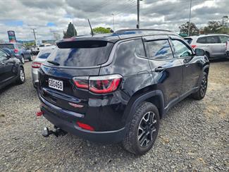 2021 Jeep Compass - Thumbnail