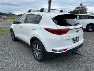 2016 Kia Sportage - Thumbnail