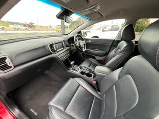 2016 Kia Sportage - Thumbnail