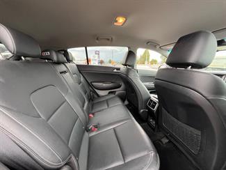 2016 Kia Sportage - Thumbnail