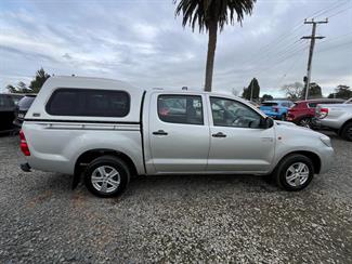 2014 Toyota Hilux - Thumbnail