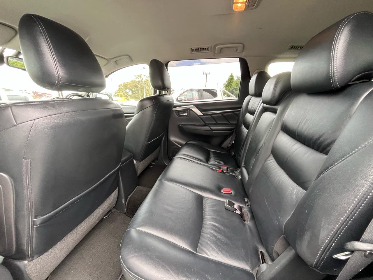 2017 Mitsubishi Pajero Sport