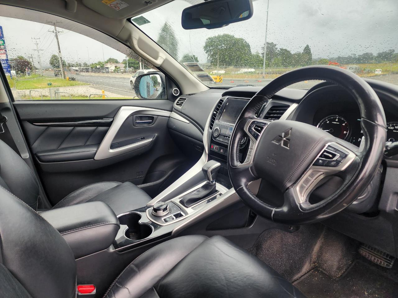 2017 Mitsubishi Pajero Sport