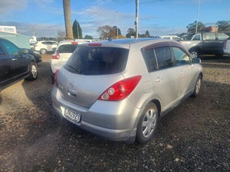 2005 Nissan Tiida - Thumbnail