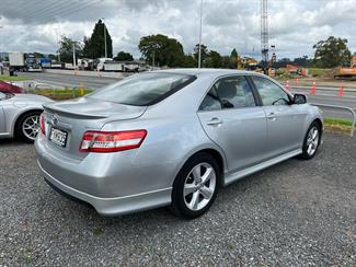 2011 Toyota Camry - Thumbnail