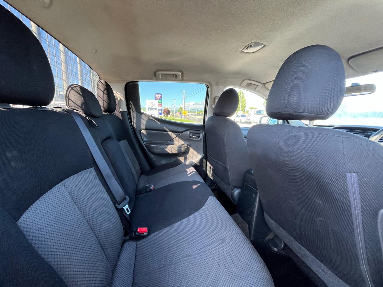 2015 Mitsubishi Triton