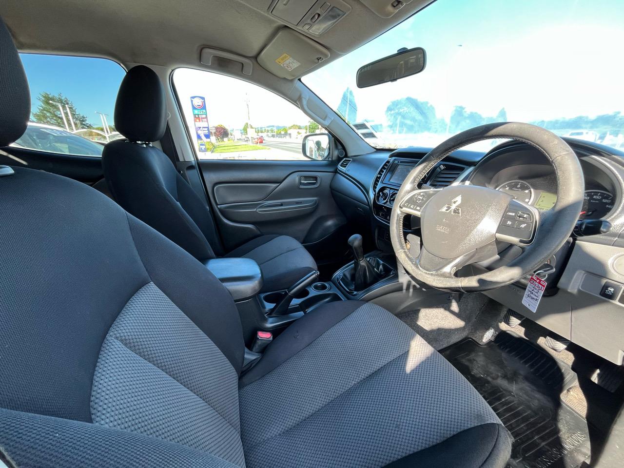 2015 Mitsubishi Triton