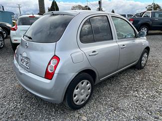 2010 Nissan March - Thumbnail