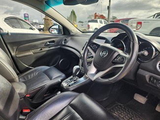 2013 Holden Cruze - Thumbnail