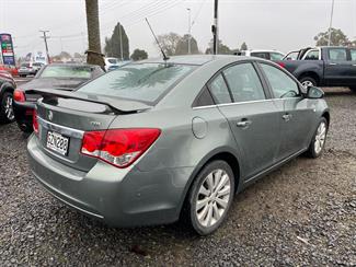 2013 Holden Cruze - Thumbnail