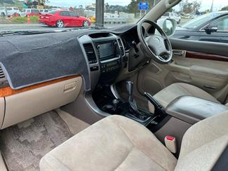 2005 Toyota Landcruiser Prado - Thumbnail