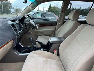 2005 Toyota Landcruiser Prado - Thumbnail