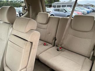 2005 Toyota Landcruiser Prado - Thumbnail