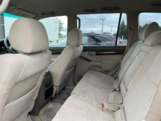 2005 Toyota Landcruiser Prado - Thumbnail