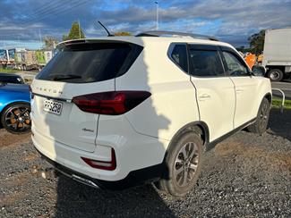 2021 Ssangyong Rexton - Thumbnail