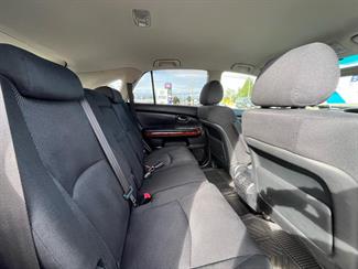 2004 Toyota Harrier - Thumbnail