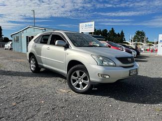 2004 Toyota Harrier - Thumbnail