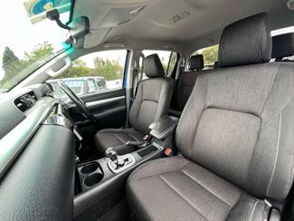 2018 Toyota Hilux - Thumbnail