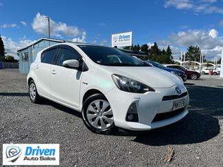 2013 Toyota Aqua - Thumbnail