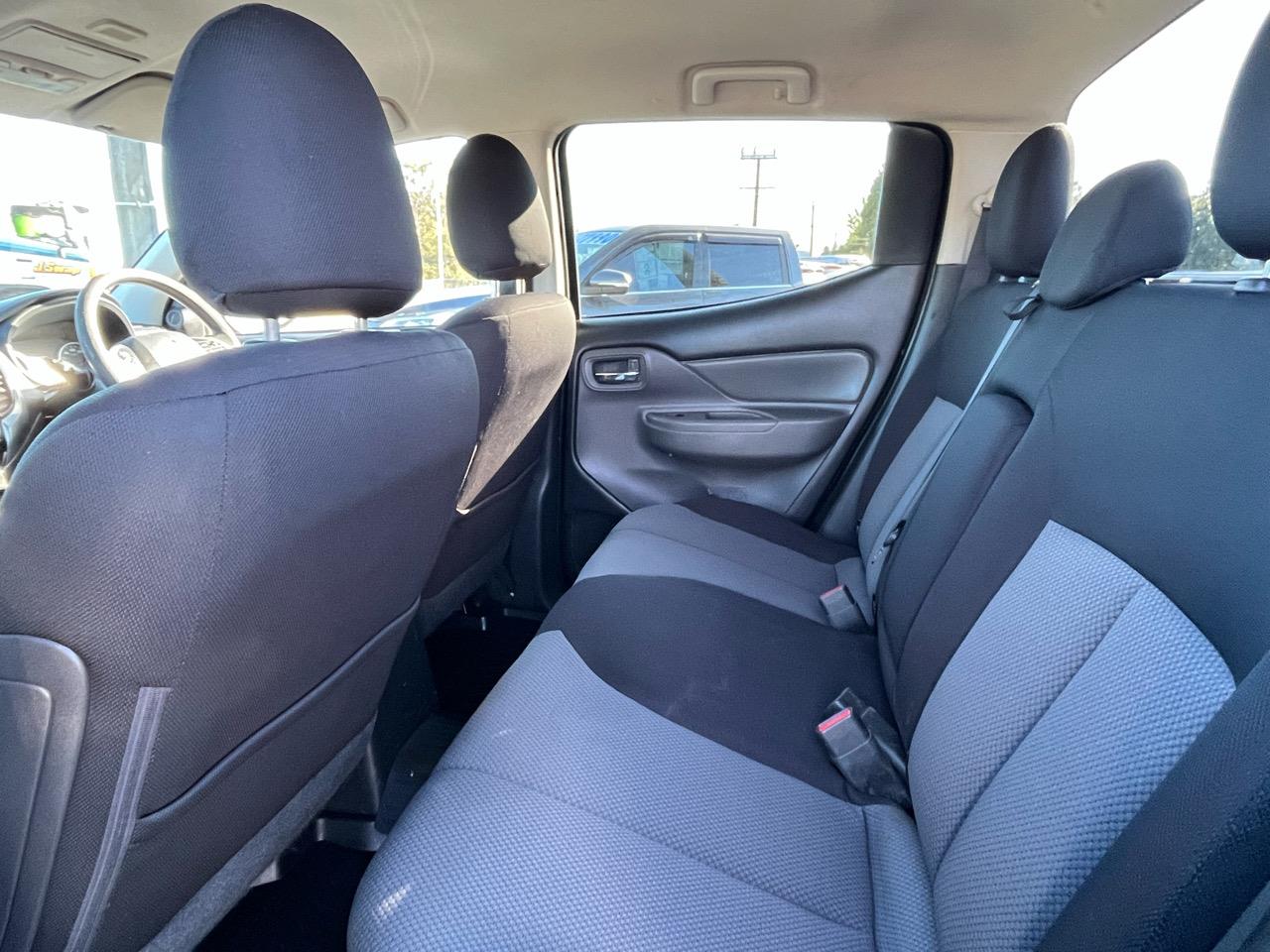 2017 Mitsubishi Triton