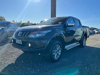 2017 Mitsubishi Triton - Thumbnail